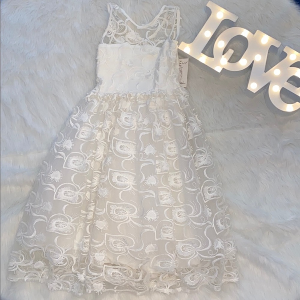 Size 8 girls dress from Five loaves two Fish